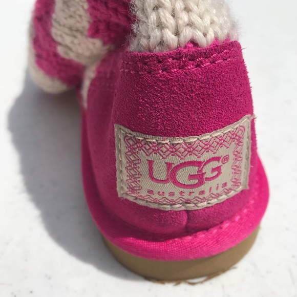 Knit Ugg Boots - Picture 4 of 6